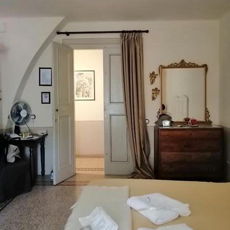 Bed And Breakfast Evelina 루카 외부 사진