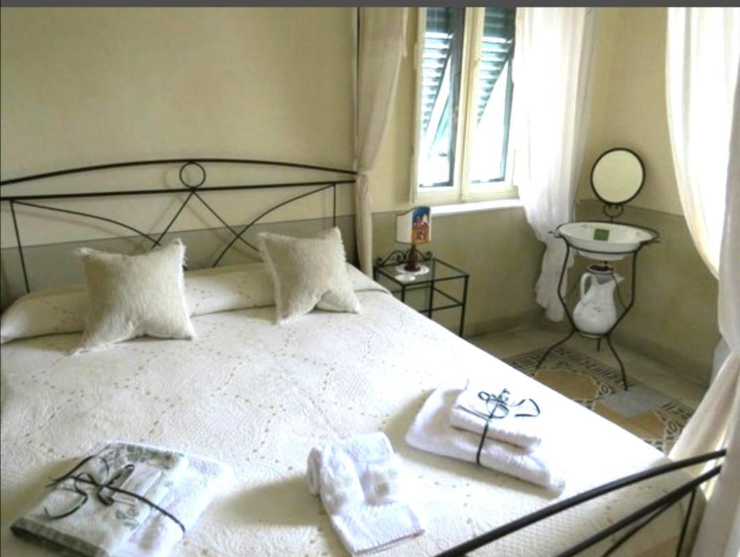 Bed And Breakfast Evelina 루카 외부 사진
